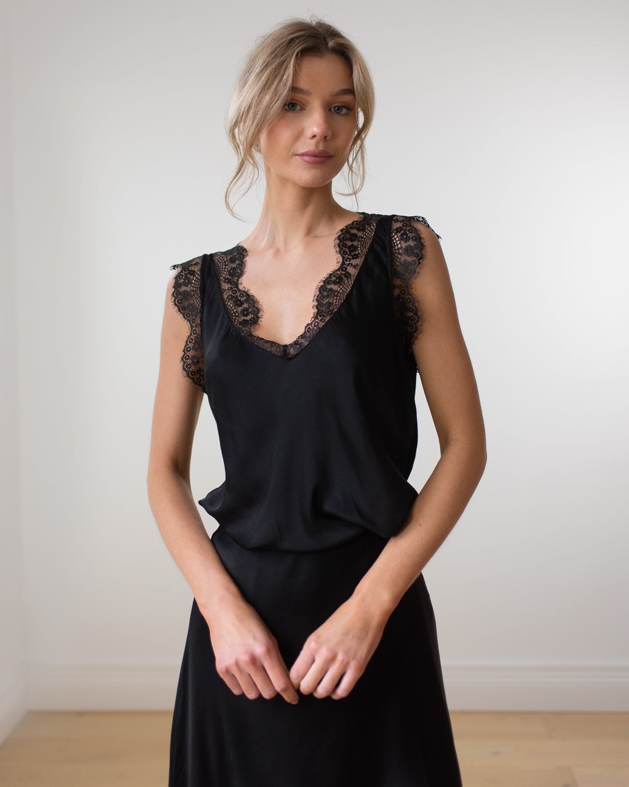 Lace Trim Vest | Black