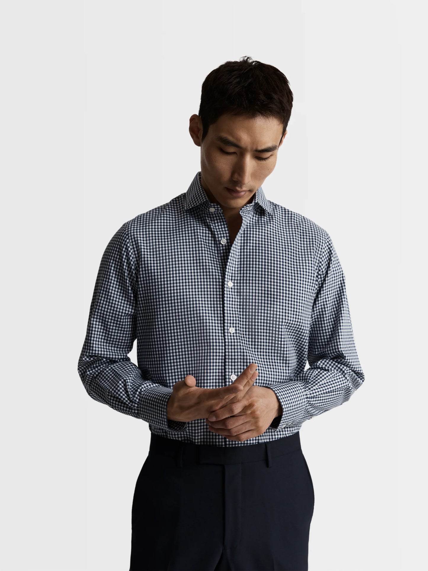 Non-Iron Twill Slim Fit Single Cuff Classic Collar Shirt